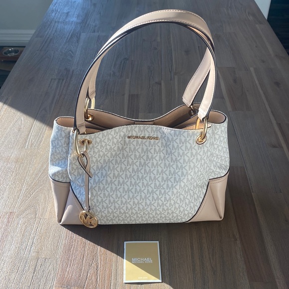 Michael Kors Nicole Large Tote, Previously Owned - Picture 1 of 14